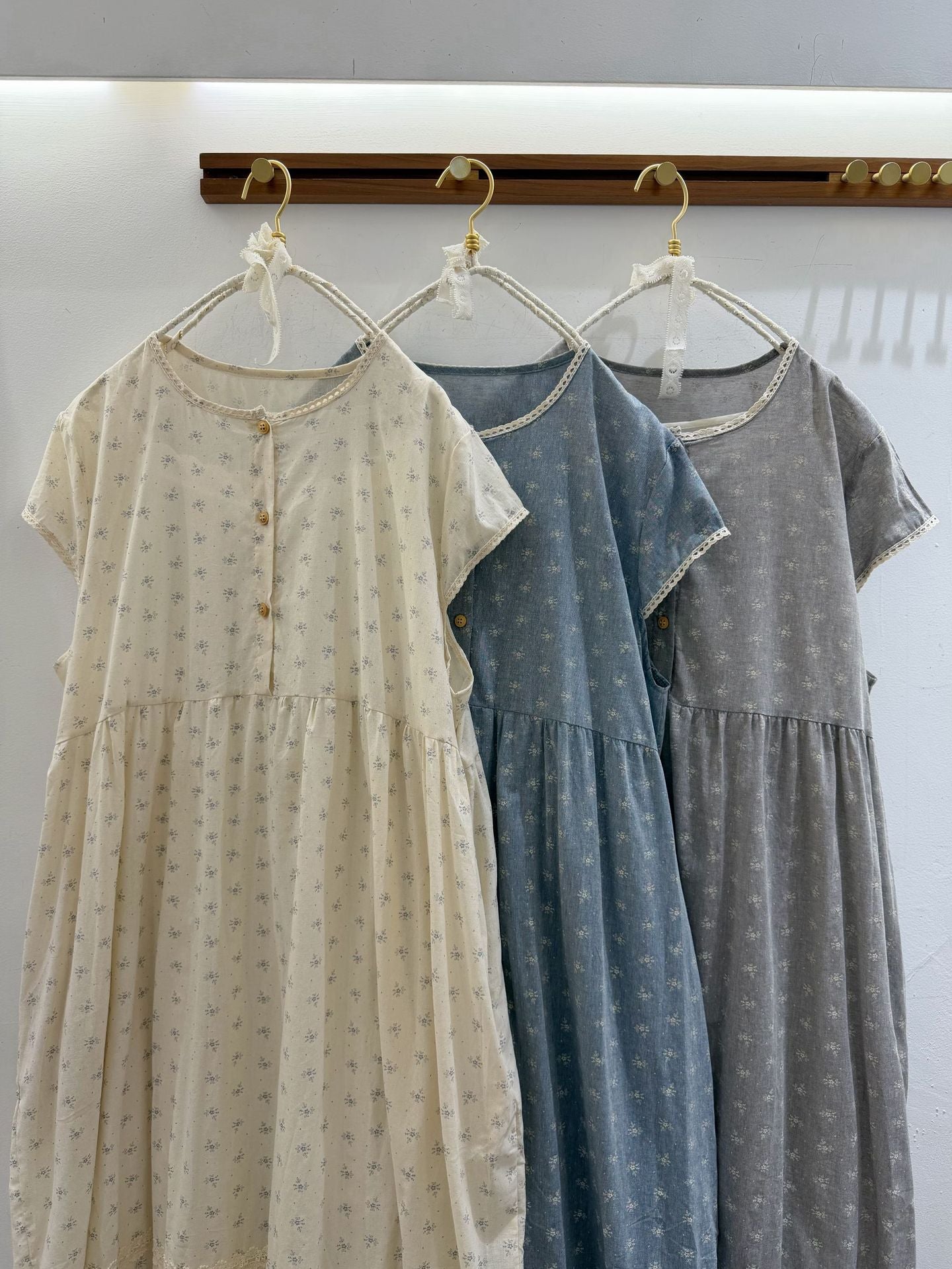 Short sleeved floral dress