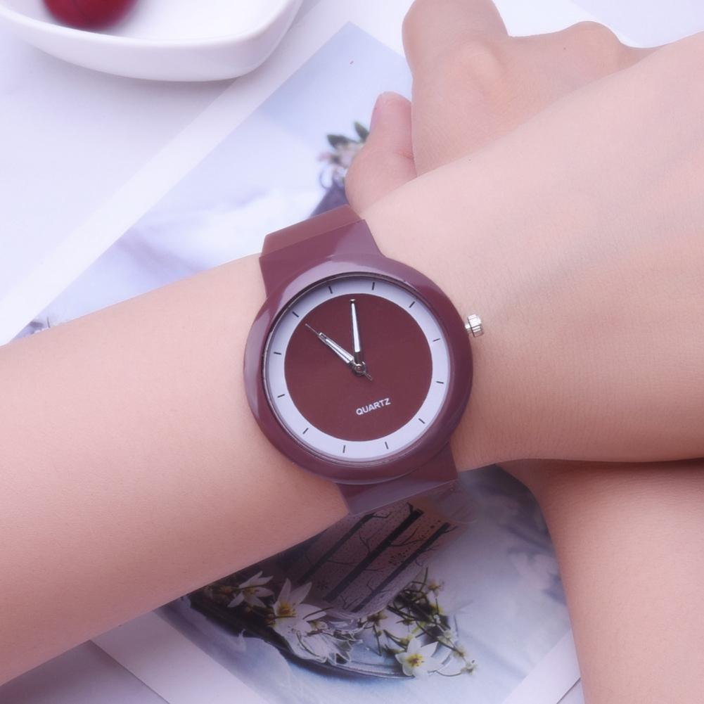 Montre Minimaliste Femme Fashion Silicone Bande Analogique Quartz Strass A40