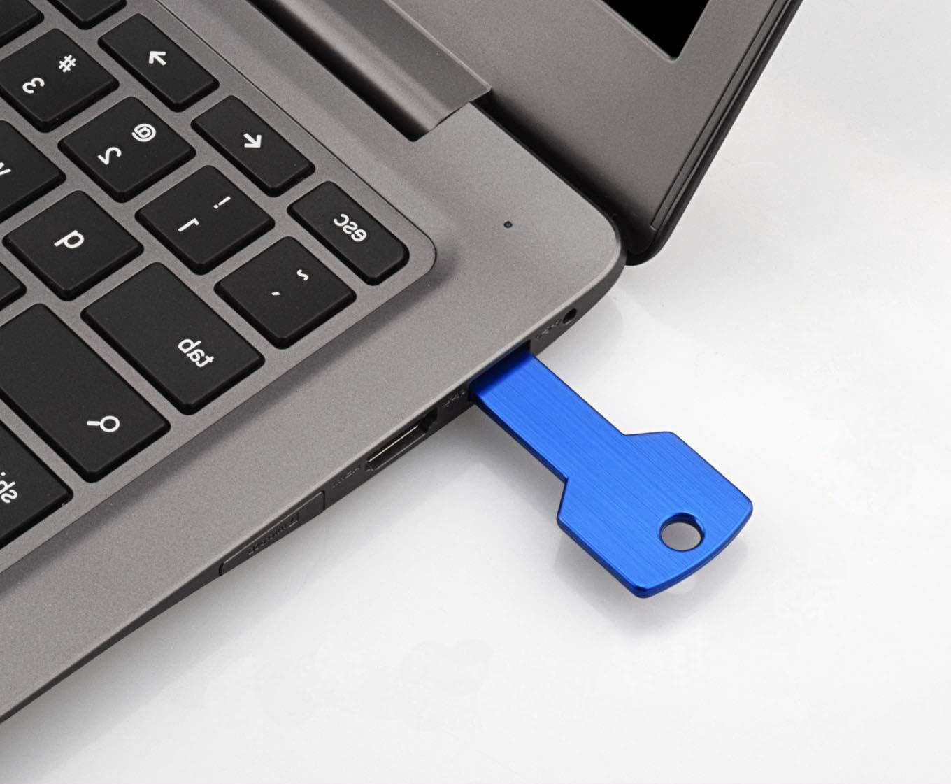 USB Flash Drive 4 to 64GB Metal Key
