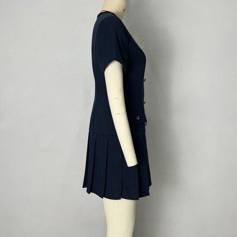 Robe plissée manches courtes