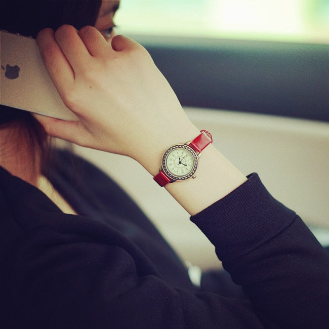 Montre en cuir vintage pour femme, marron, rétro, à quartz Roma