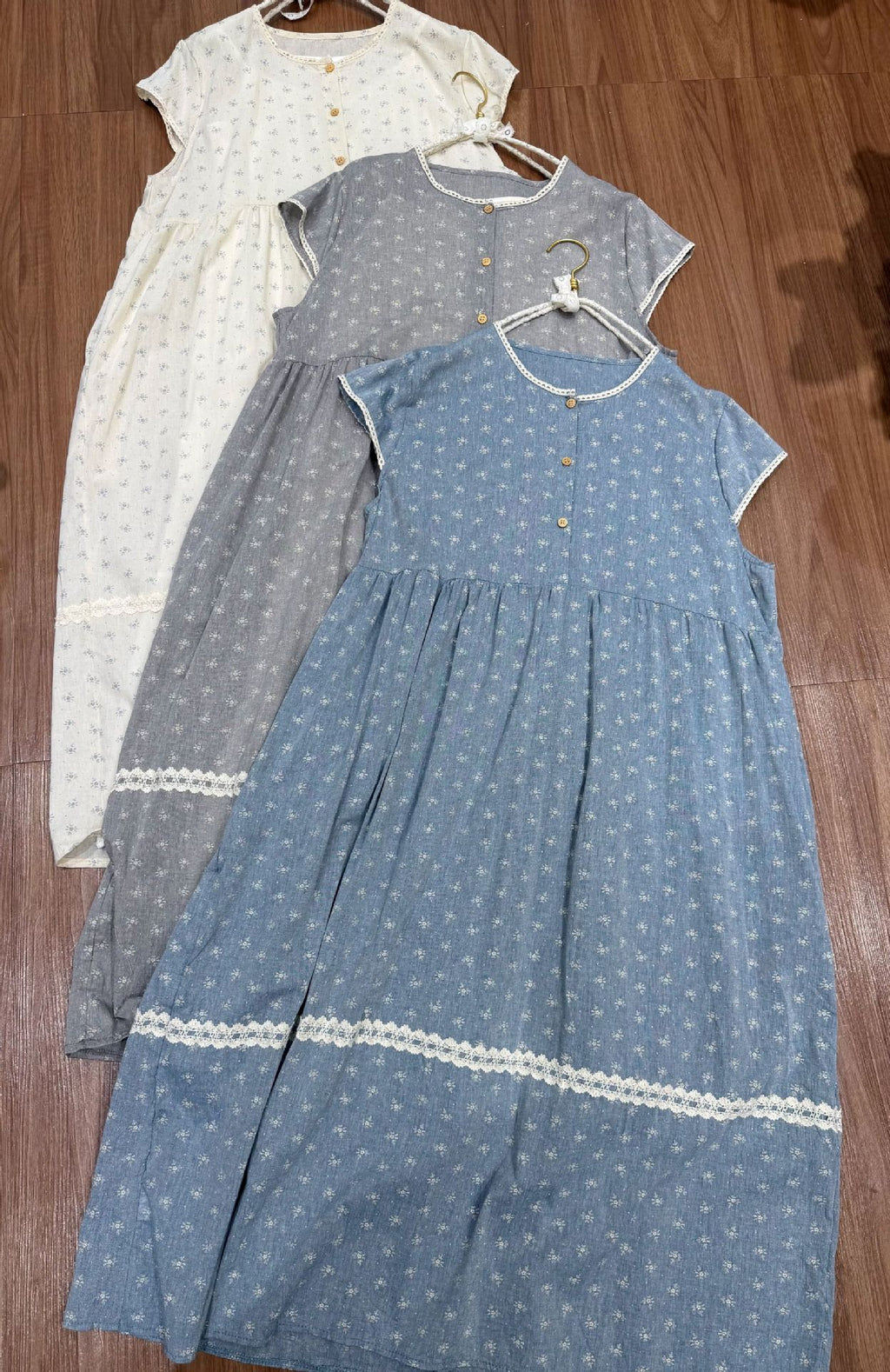 Short sleeved floral dress