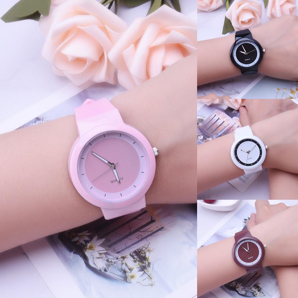 Montre Minimaliste Femme Fashion Silicone Bande Analogique Quartz Strass A40